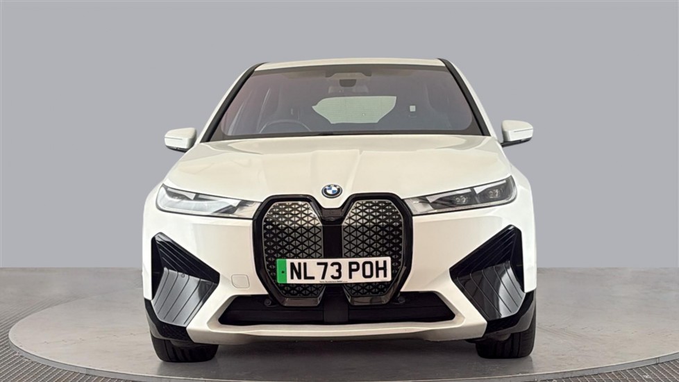 BMW iX Image 8