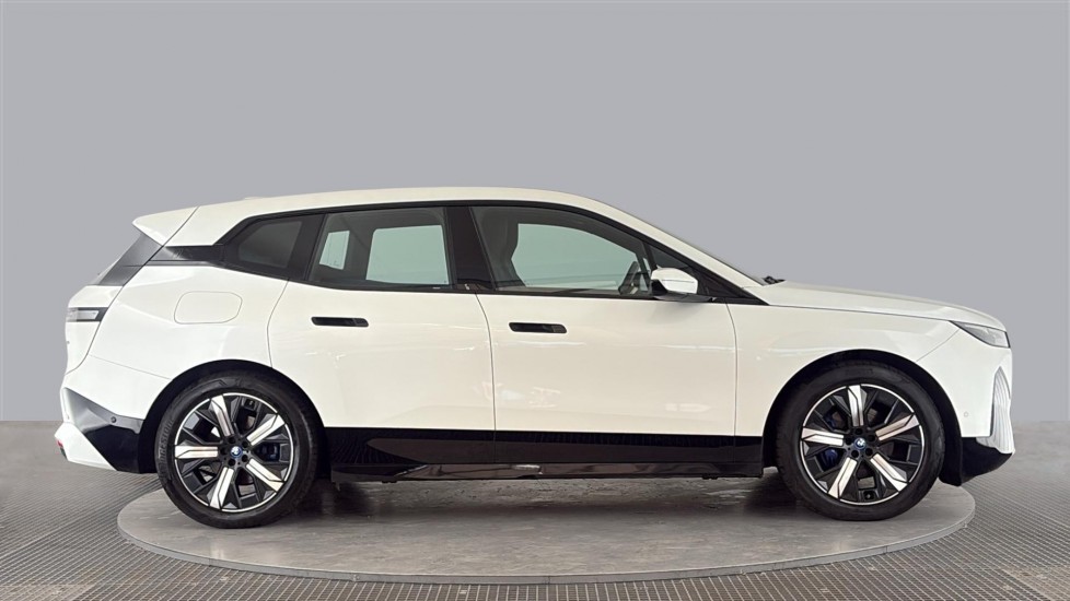 BMW iX Image 6