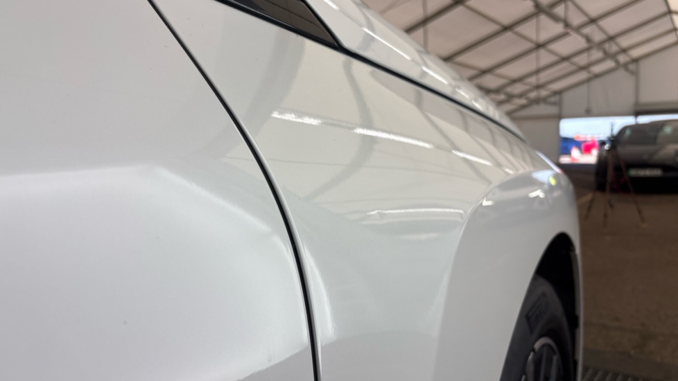 BMW iX ESTATE 240kW xDrive40 M Sport 76.6kWh 5dr Auto