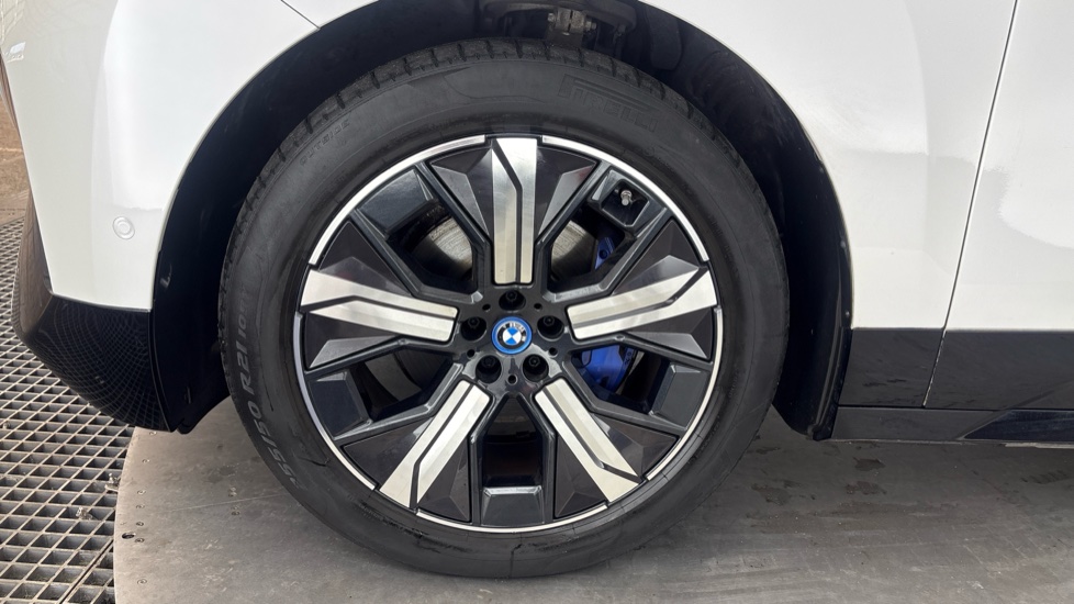 BMW iX ESTATE 240kW xDrive40 M Sport 76.6kWh 5dr Auto