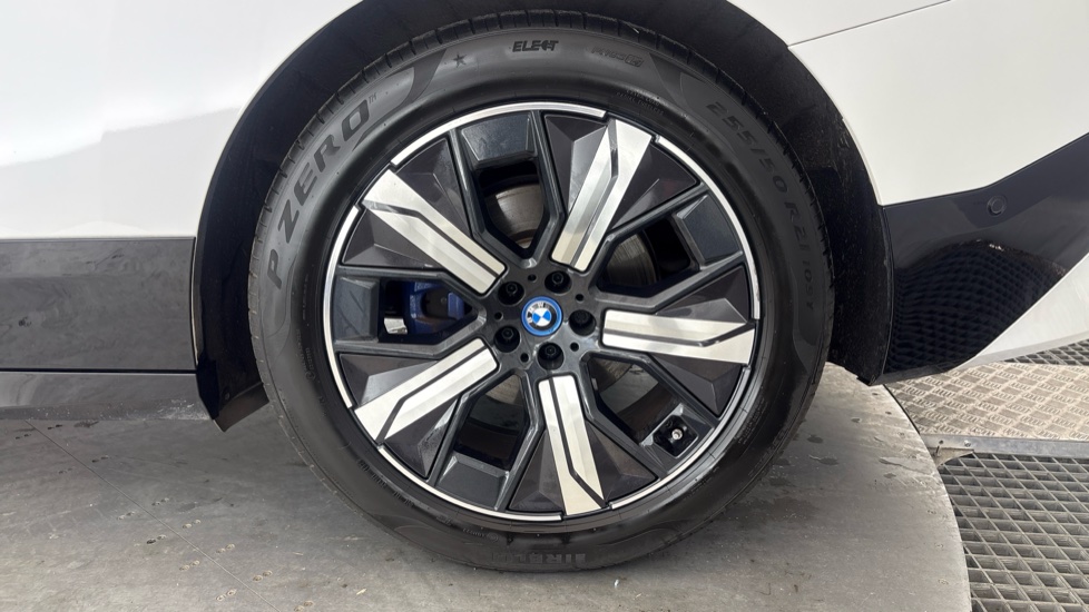 BMW iX ESTATE 240kW xDrive40 M Sport 76.6kWh 5dr Auto