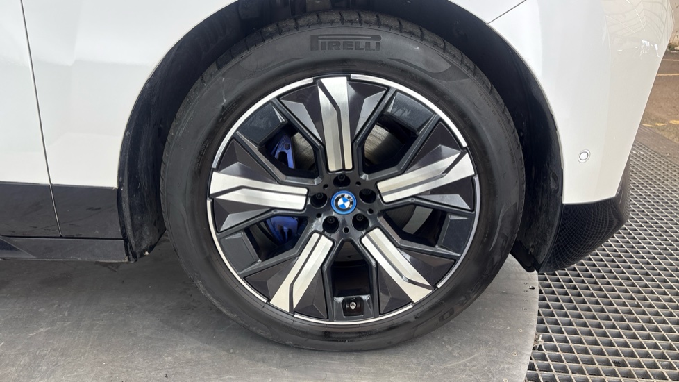 BMW iX ESTATE 240kW xDrive40 M Sport 76.6kWh 5dr Auto