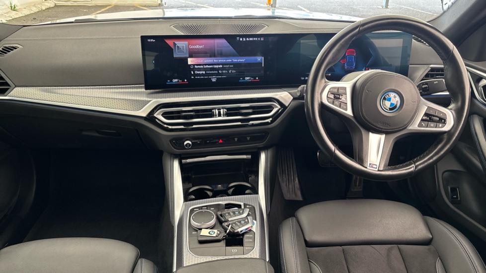 BMW I4 Image 11