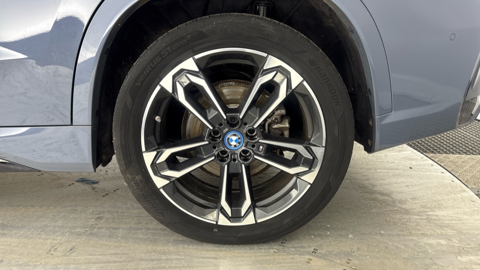 BMW iX1 ELECTRIC ESTATE 230kW xDrive30 M Sport 65kWh 5dr Auto [22kWCh]