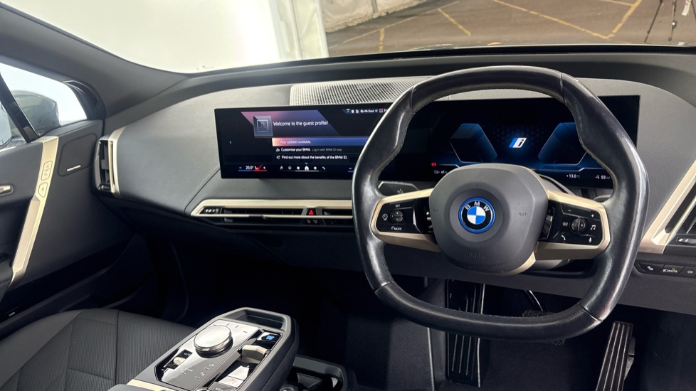 BMW iX ESTATE 240kW xDrive40 M Sport 76.6kWh 5dr Auto