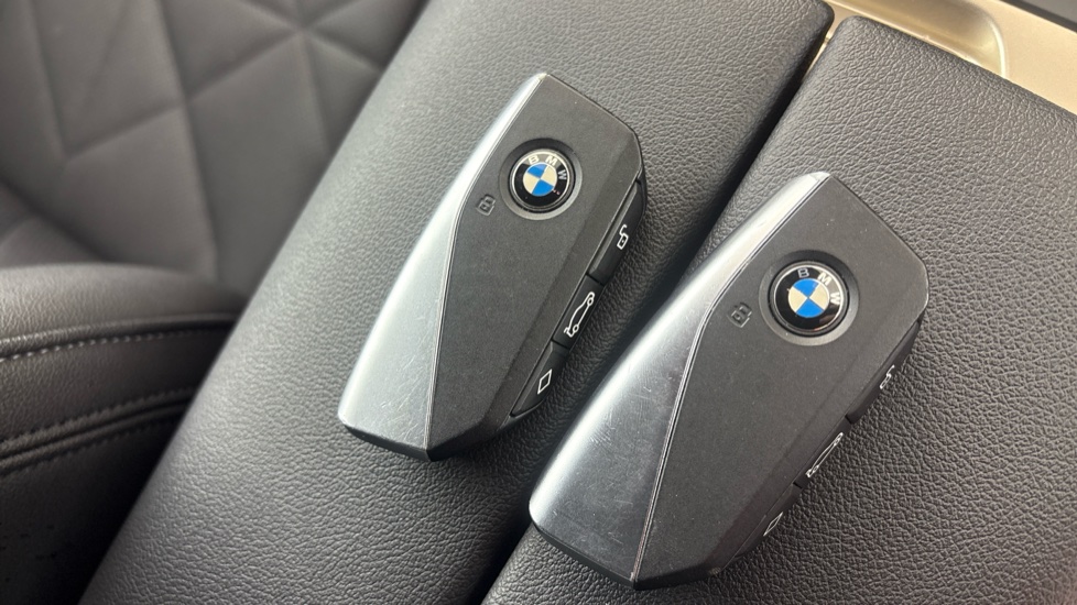 BMW iX ESTATE 240kW xDrive40 M Sport 76.6kWh 5dr Auto