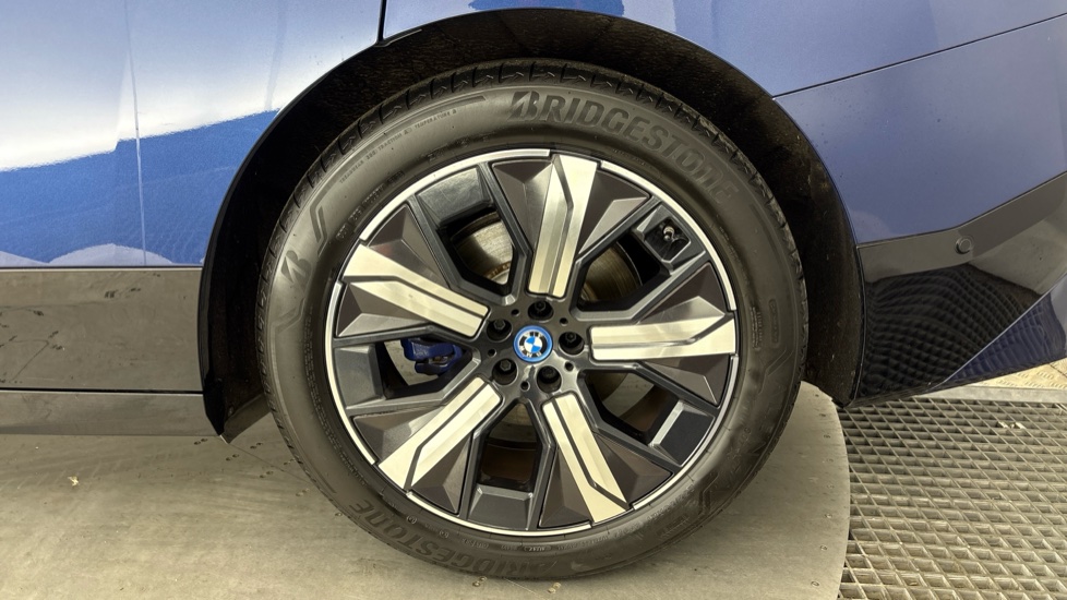 BMW iX ESTATE 240kW xDrive40 M Sport 76.6kWh 5dr Auto