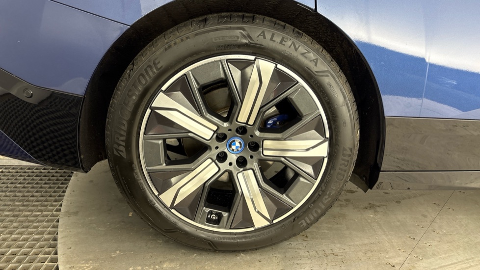 BMW iX ESTATE 240kW xDrive40 M Sport 76.6kWh 5dr Auto
