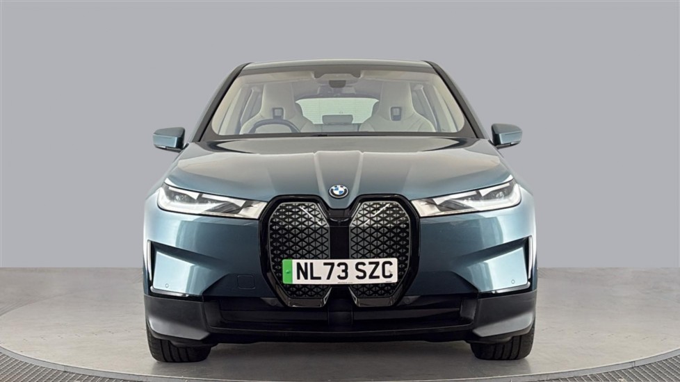 BMW iX Image 8