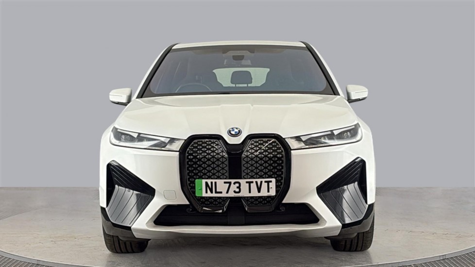 BMW iX Image 8