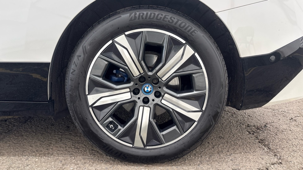 BMW iX ESTATE 240kW xDrive40 M Sport 76.6kWh 5dr Auto
