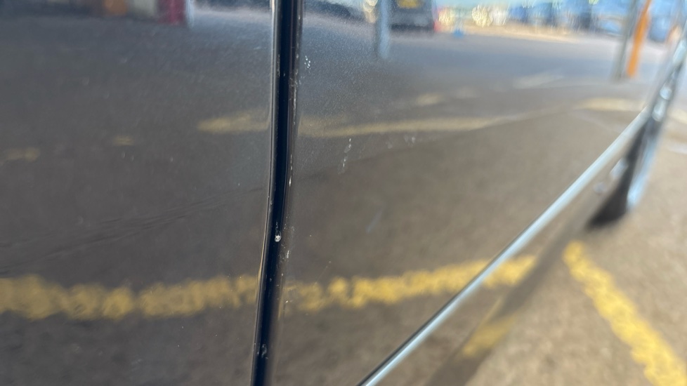 BMW iX Chips