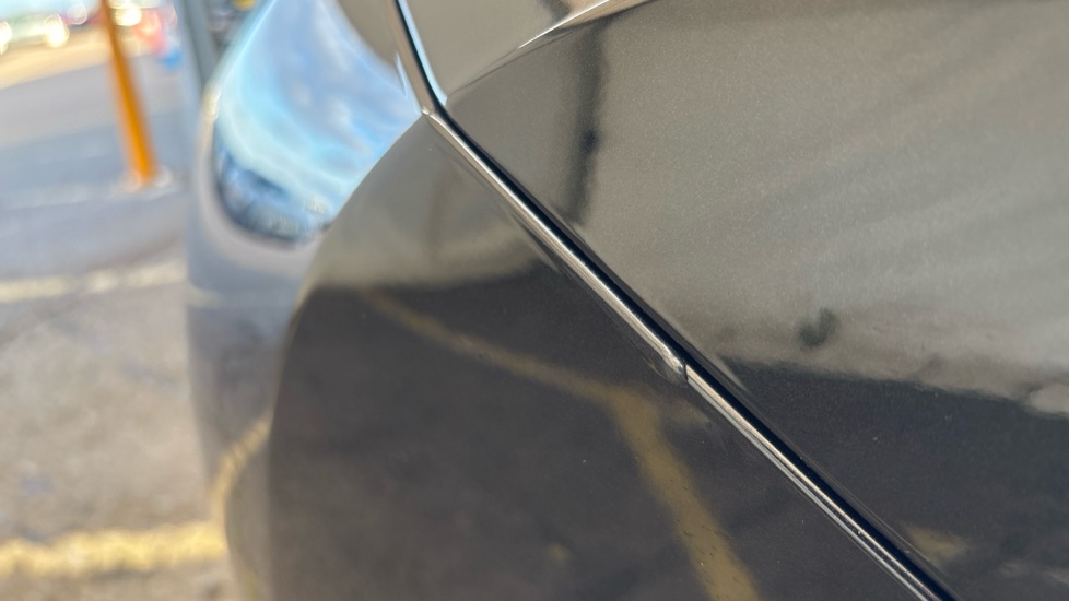 BMW iX Paint imperfection