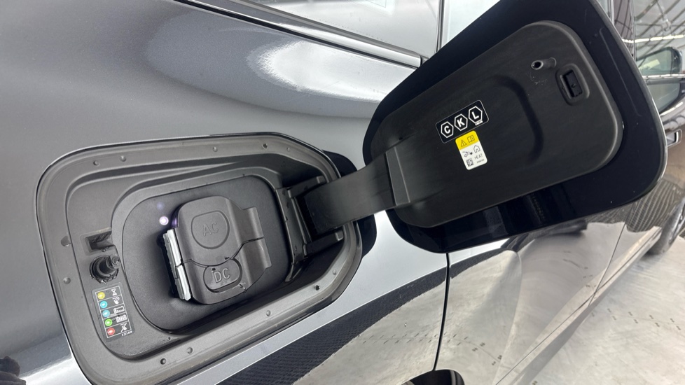 BMW iX Image 21