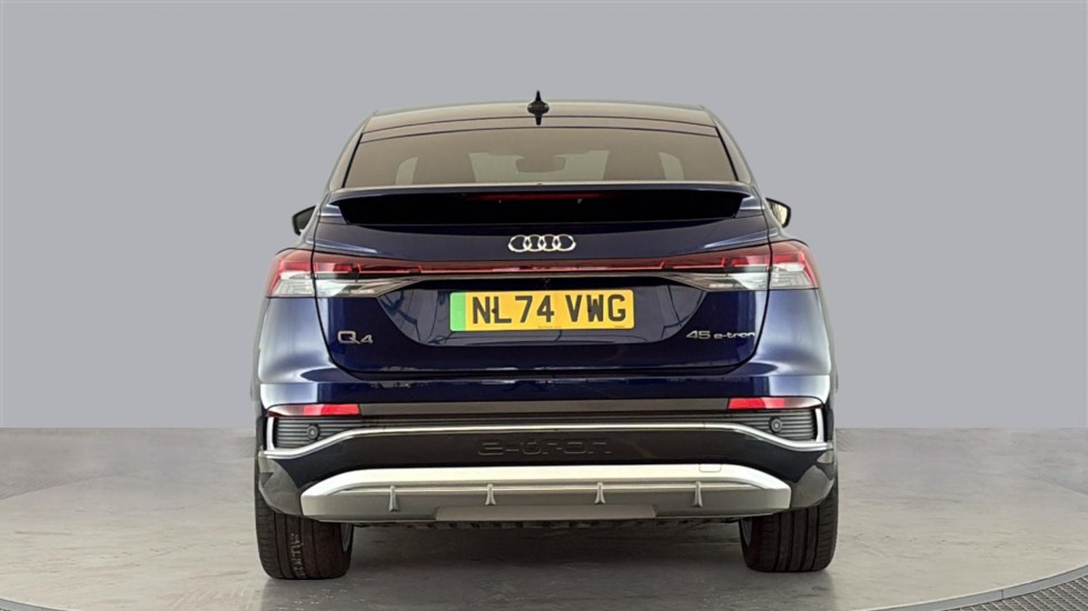 AUDI Q4 Image 4