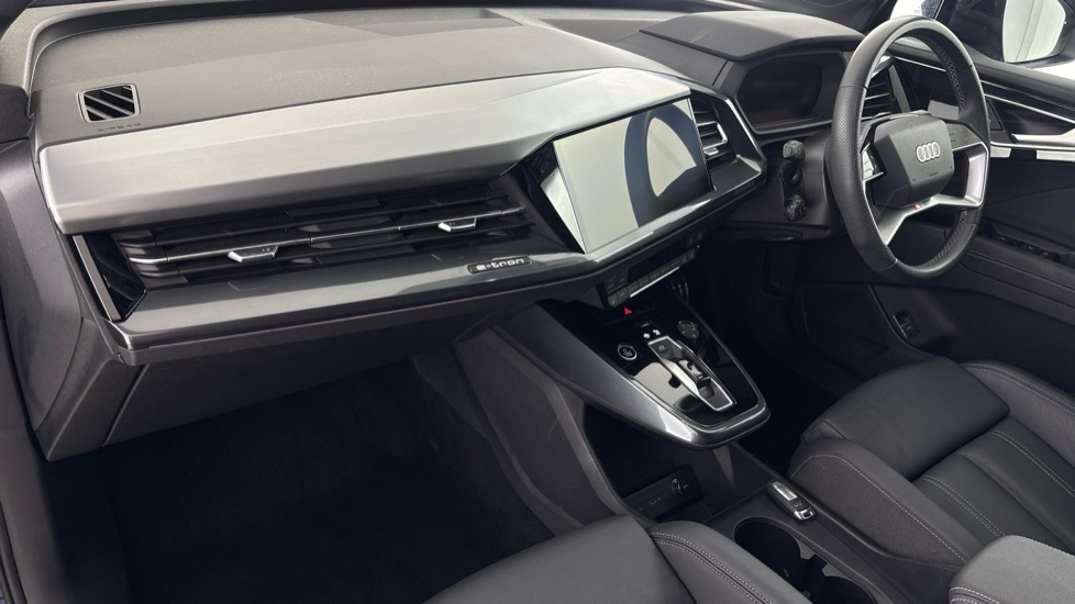 AUDI Q4 Image 10