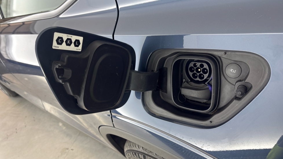 POLESTAR 2 FASTBACK 165kW 64kWh Standard Range Single motor 5dr Auto