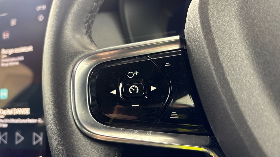 POLESTAR 2 FASTBACK 165kW 64kWh Standard Range Single motor 5dr Auto