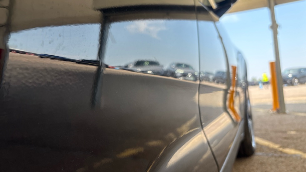 POLESTAR 2 Dent