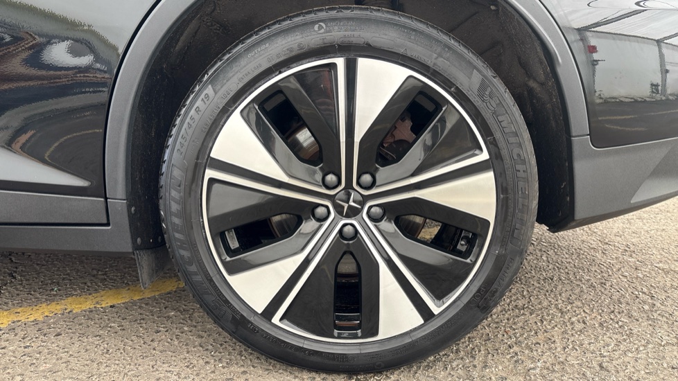 POLESTAR 2 Image 18