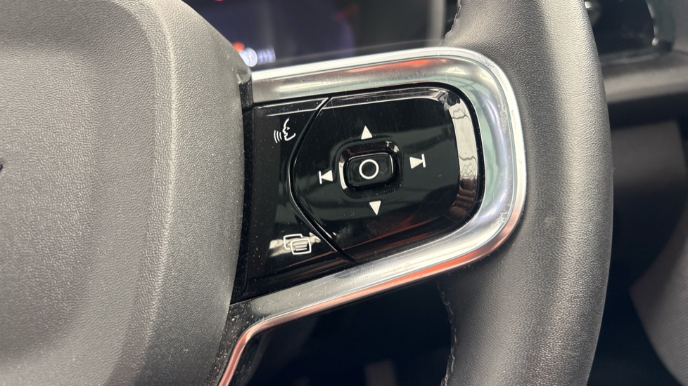 POLESTAR 2 Cruise control