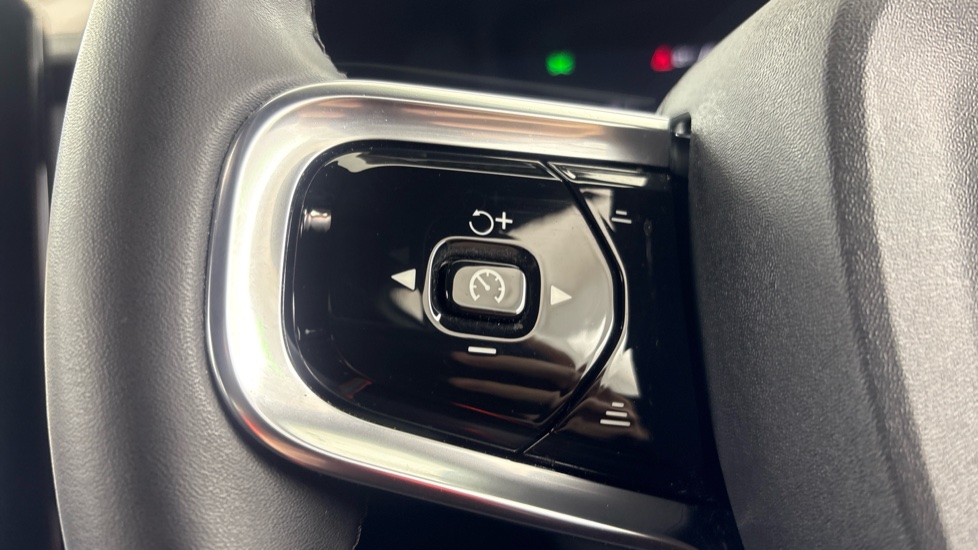 POLESTAR 2 FASTBACK 170kW 69kWh Standard Range SM [Pilot] 5dr Auto