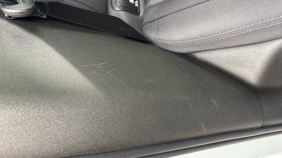 POLESTAR 2 Scuff