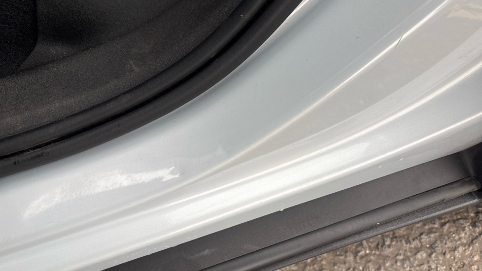 POLESTAR 2 Dents