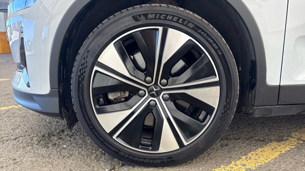 POLESTAR 2 Image 17