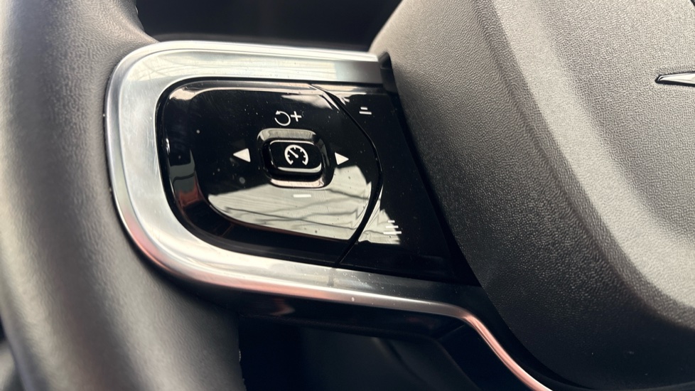 POLESTAR 2 cruise control