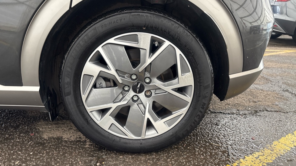 GENESIS GV60 Image 18