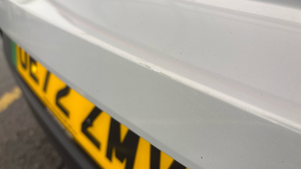 POLESTAR 2 Scratches