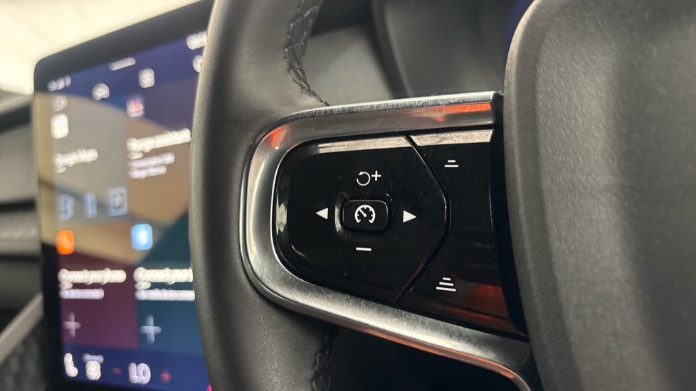 POLESTAR 2 Cruise control