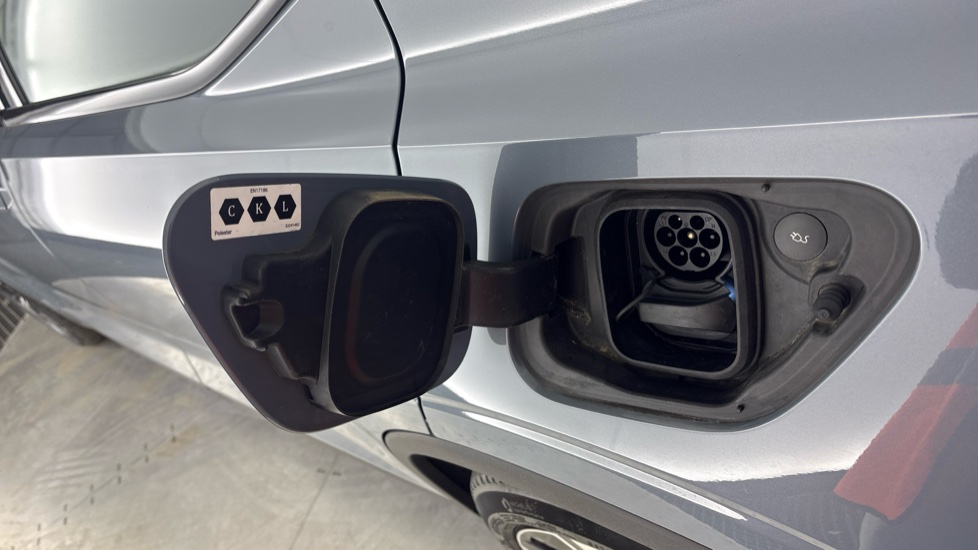 POLESTAR 2 FASTBACK 170kW 69kWh Standard Range SM [Plus] 5dr Auto