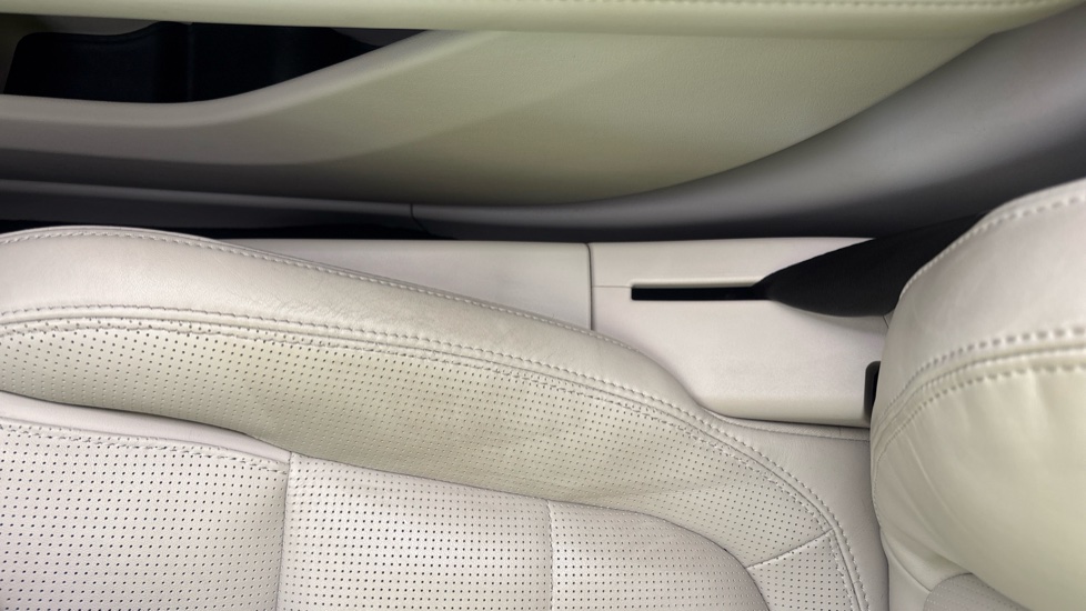 JAGUAR I-PACE ESTATE SPECIAL EDITIONS 294kW EV400 HSE Black 90kWh 5dr Auto 11kW Charger