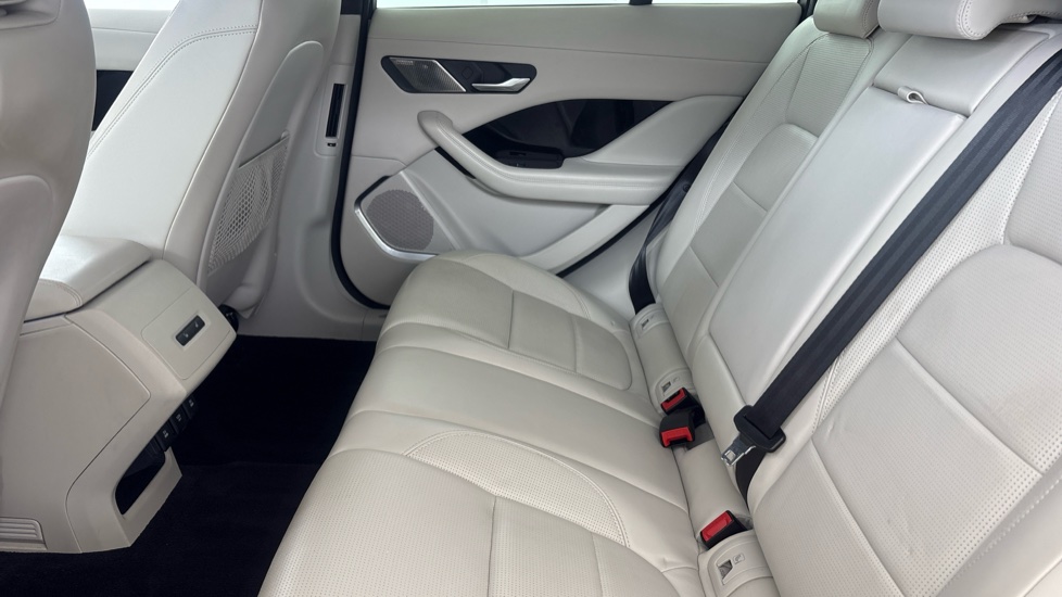 JAGUAR I-PACE ESTATE SPECIAL EDITIONS 294kW EV400 HSE Black 90kWh 5dr Auto 11kW Charger