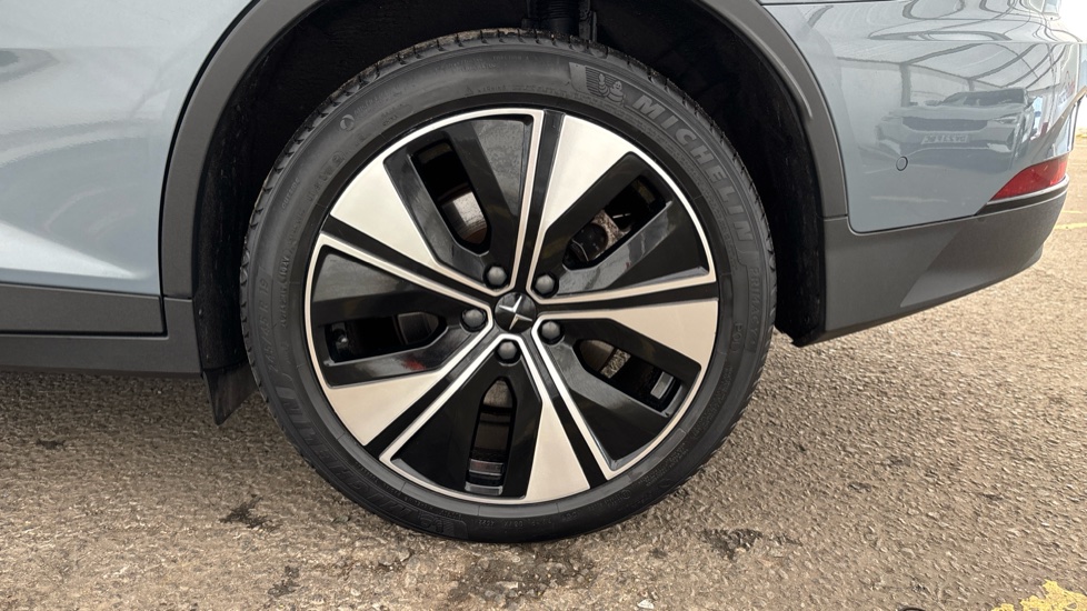 POLESTAR 2 FASTBACK 170kW 69kWh Standard Range SM [Pilot] 5dr Auto