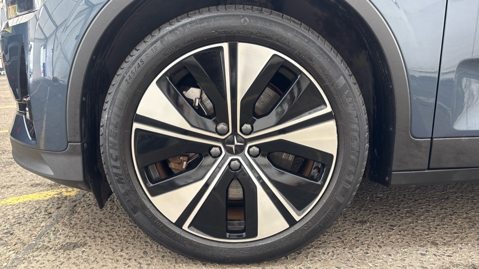 POLESTAR 2 Image 17