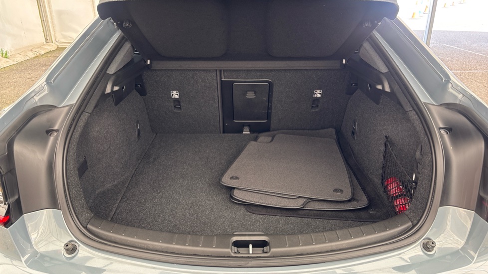 POLESTAR 2 FASTBACK 170kW 69kWh Standard Range SM [Pilot] 5dr Auto