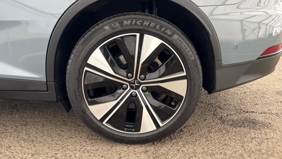 POLESTAR 2 FASTBACK 170kW 69kWh Standard Range SM [Pilot] 5dr Auto