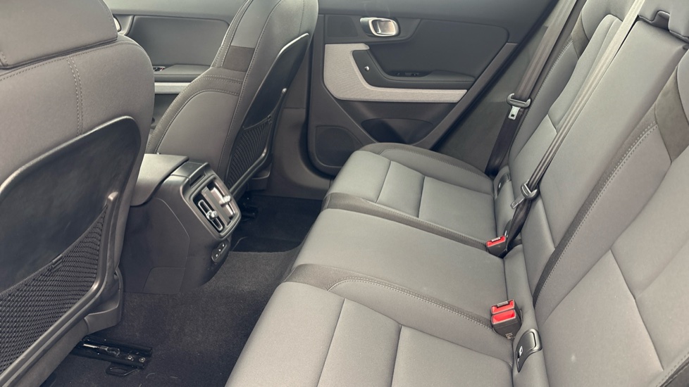 POLESTAR 2 FASTBACK 170kW 69kWh Standard Range SM [Plus] 5dr Auto