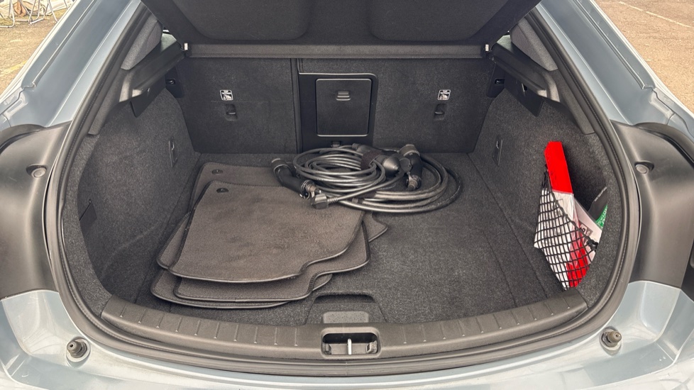POLESTAR 2 FASTBACK 170kW 69kWh Standard Range SM [Plus] 5dr Auto