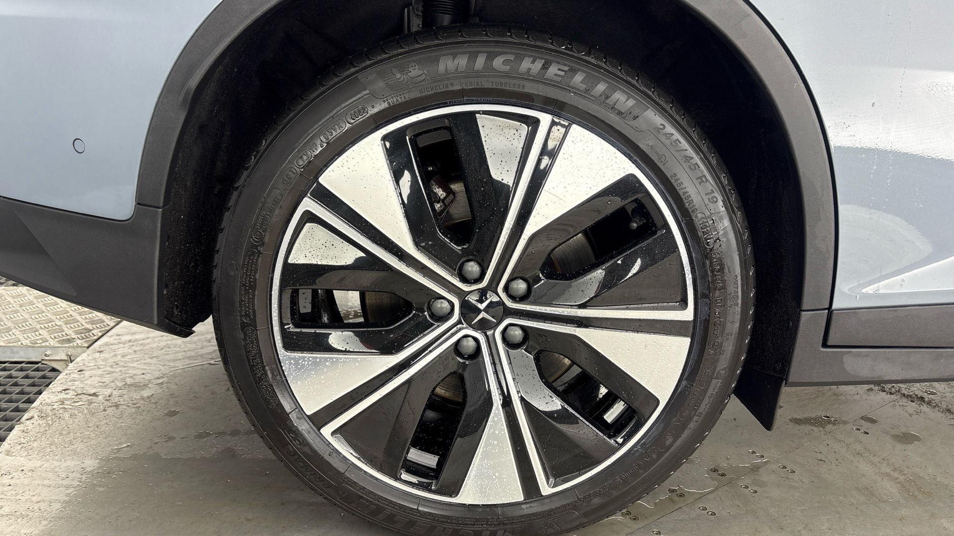 POLESTAR 2 2 FASTBACK 170kW 69kWh Standard Range SM [Pilot] 5dr Auto