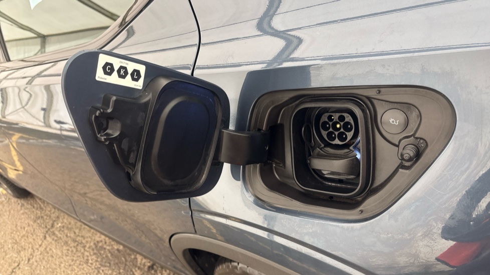 POLESTAR 2 FASTBACK 170kW 69kWh Standard Range SM [Pilot] 5dr Auto