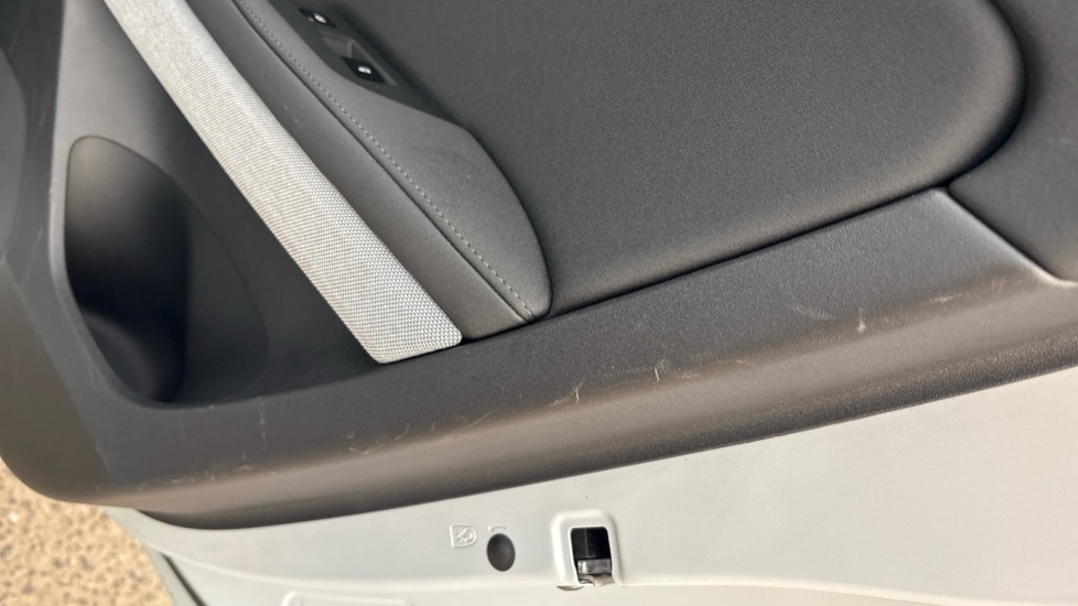 POLESTAR 2 FASTBACK 170kW 69kWh Standard Range Single motor 5dr Auto