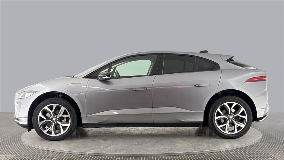 JAGUAR I-PACE Image 2