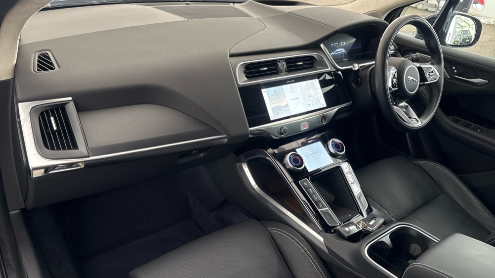 JAGUAR I-PACE Image 10