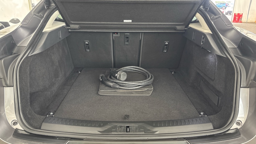 JAGUAR I-PACE Image 15