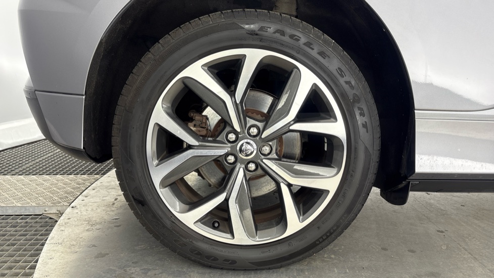 JAGUAR I-PACE Image 19