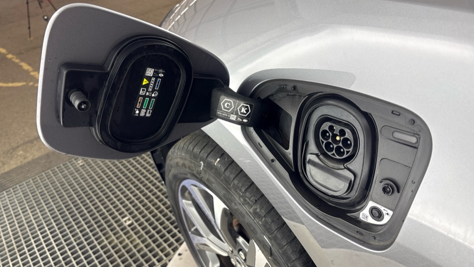 JAGUAR I-PACE Image 21